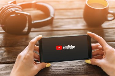 YouTube広告のコンバージョンを徹底解説！平均CVRや運用ノウハウ、測定方法まで一挙紹介